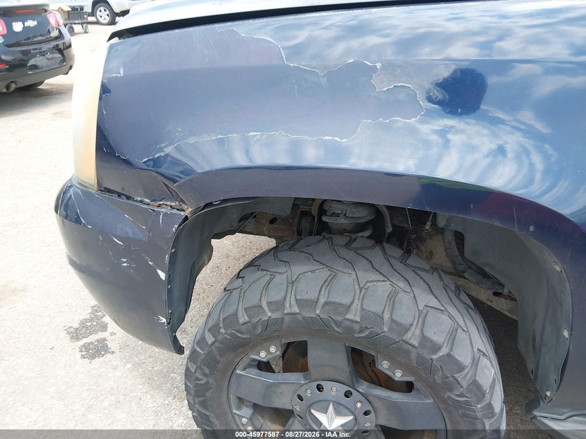 2007 GMC YUKON auction photo 6