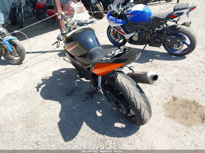 SUZUKI GSX-R600 2004