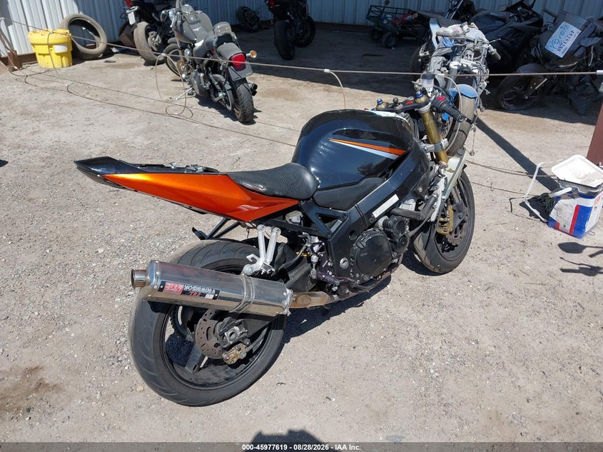 SUZUKI GSX-R600 2004