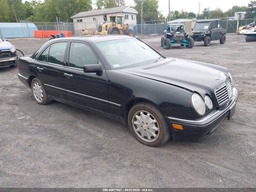 1999 MERCEDES-BENZ E auction photo 1