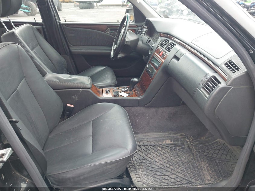 1999 MERCEDES-BENZ E auction photo 5