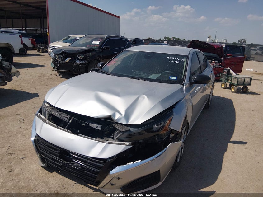 2024 Nissan Altima, Front End, IAAI, VIN 1N4BL4BV4RN363326 — photo 2