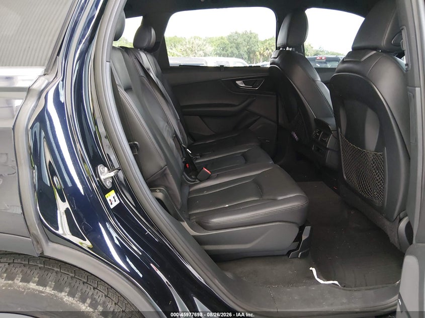 AUDI Q7 - zdjęcie 8