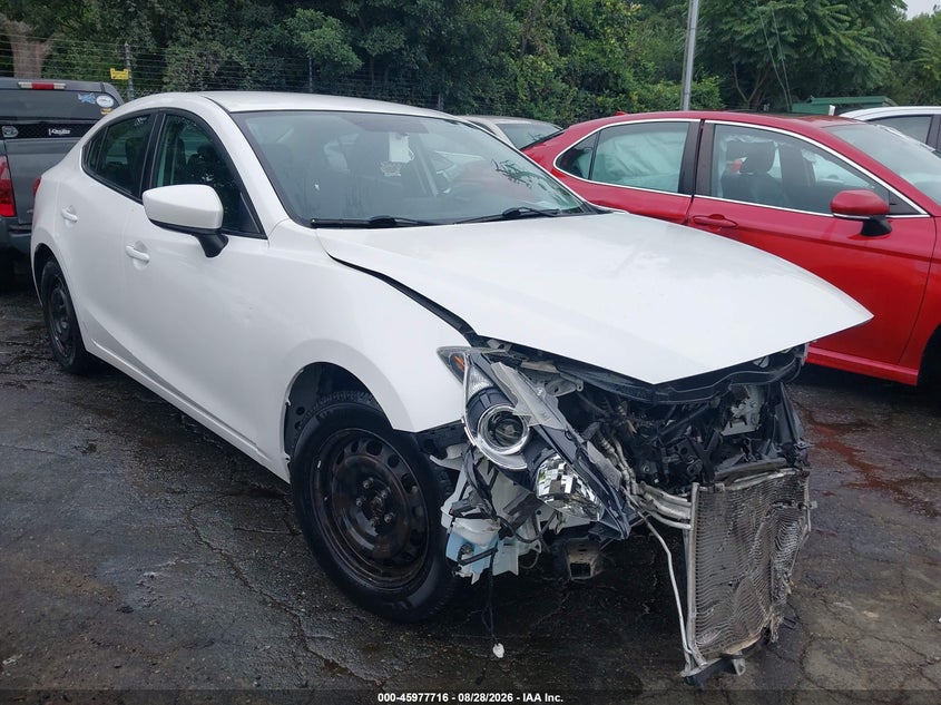2016 MAZDA MAZDA3 auction photo 1
