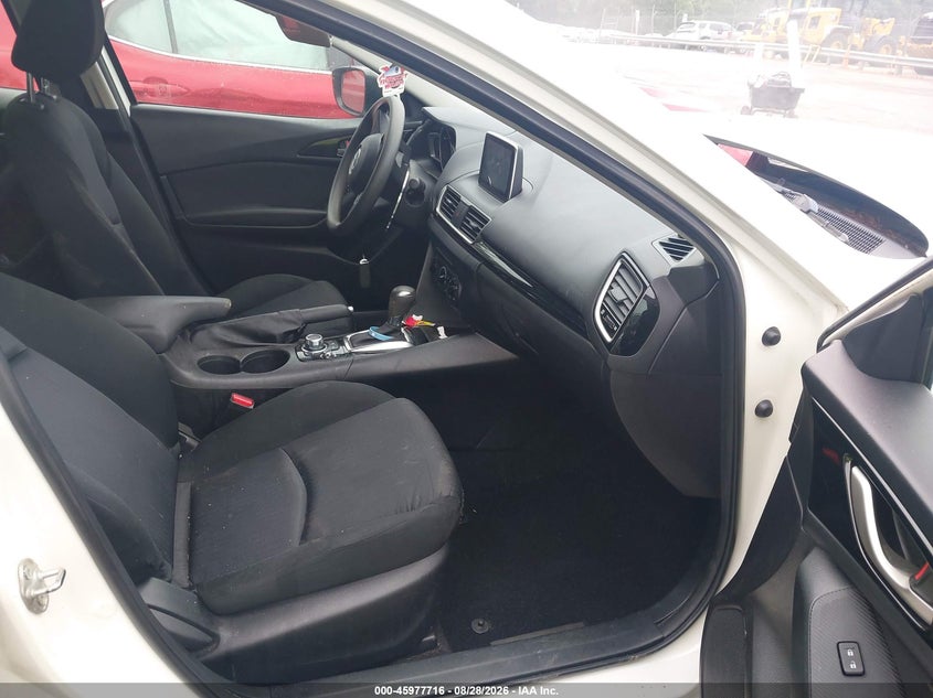 2016 MAZDA MAZDA3 auction photo 5