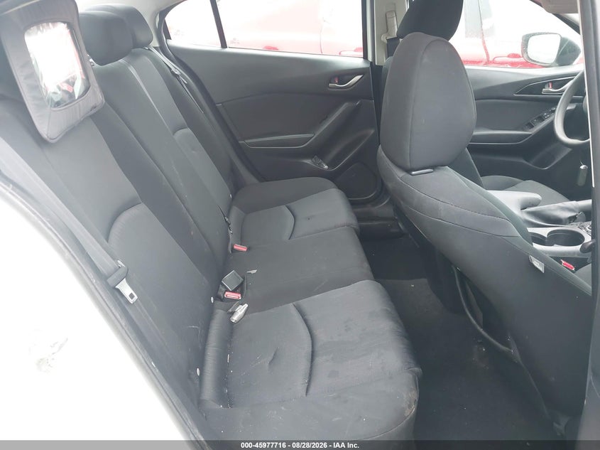 2016 MAZDA MAZDA3 auction photo 8