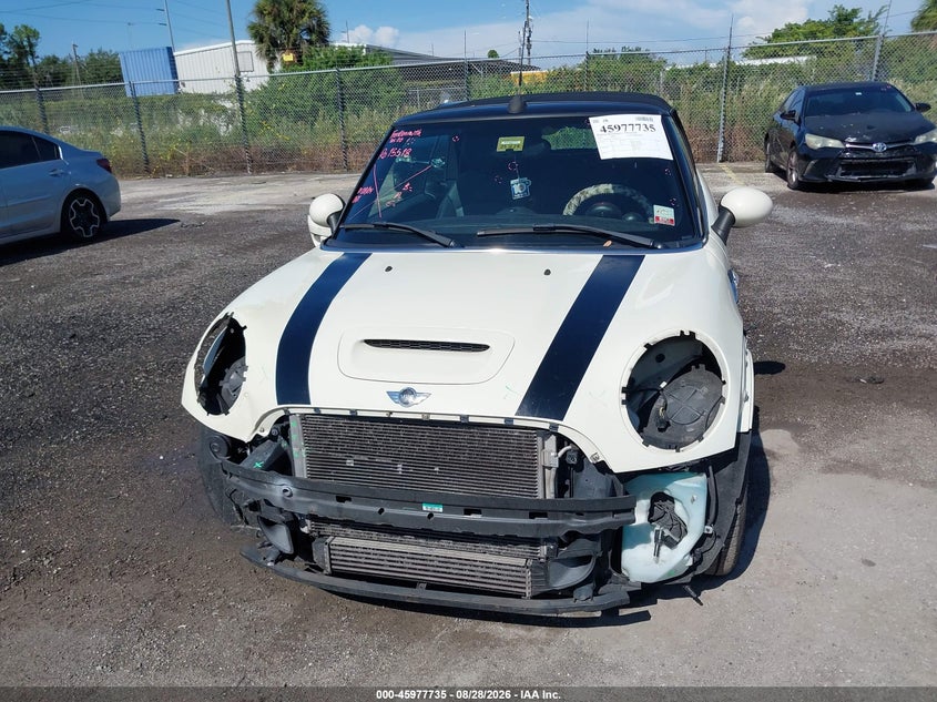 MINI CONVERTIBLE 2013 VIN WMWZP3C55DT705955