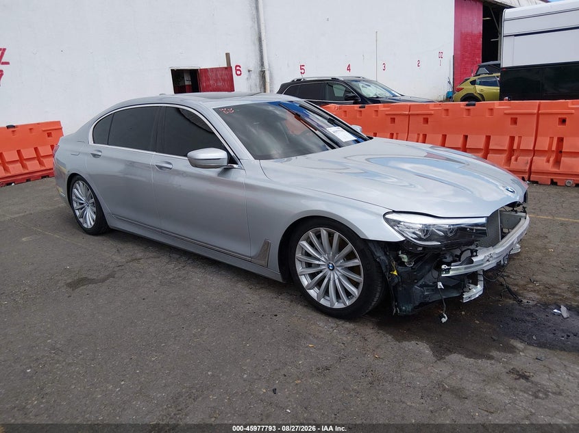 BMW 740I - zdjęcie 1