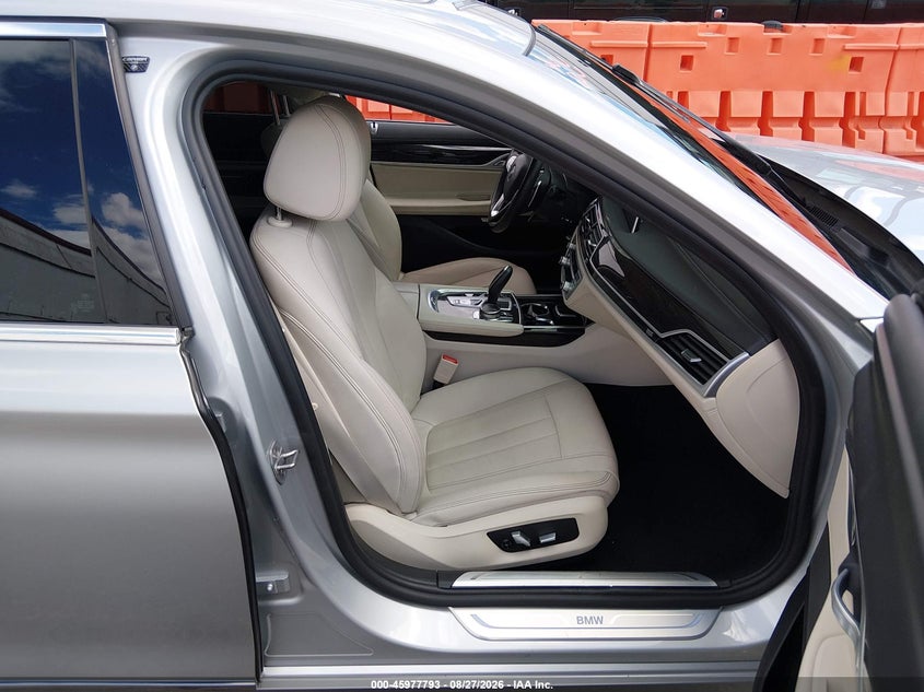 BMW 740I - zdjęcie 5