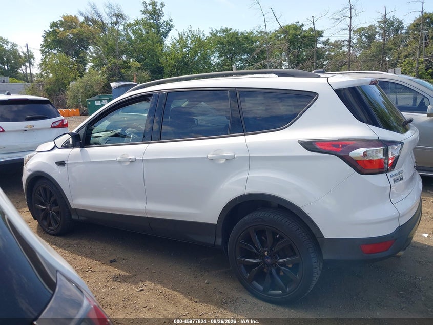FORD ESCAPE 2017 VIN 1FMCU9G99HUB22494