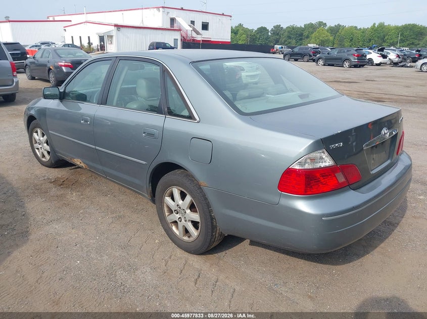 2004 TOYOTA AVALON auction photo 3
