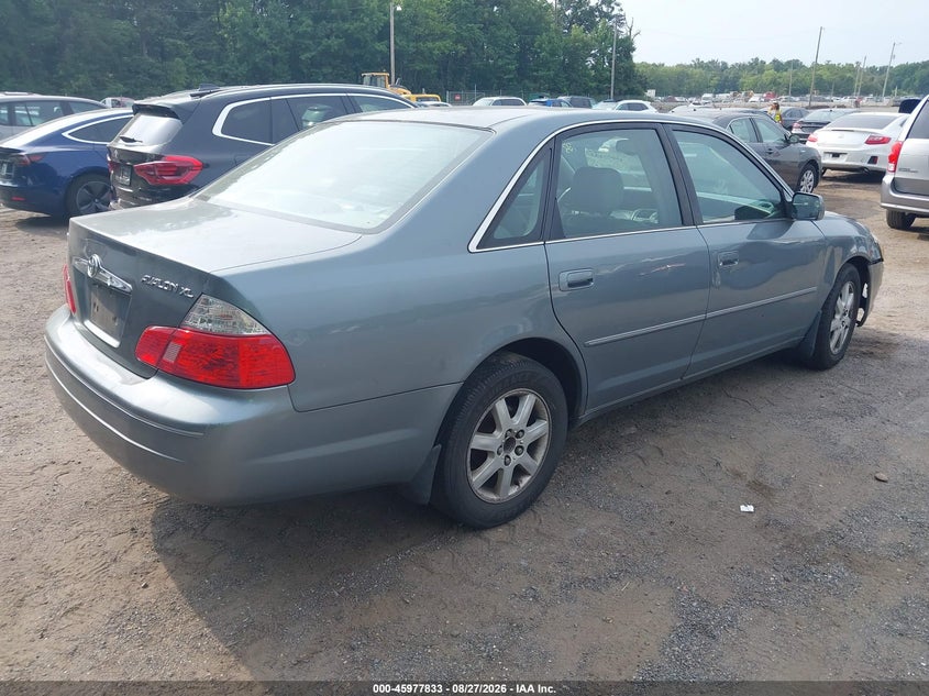 2004 TOYOTA AVALON auction photo 4