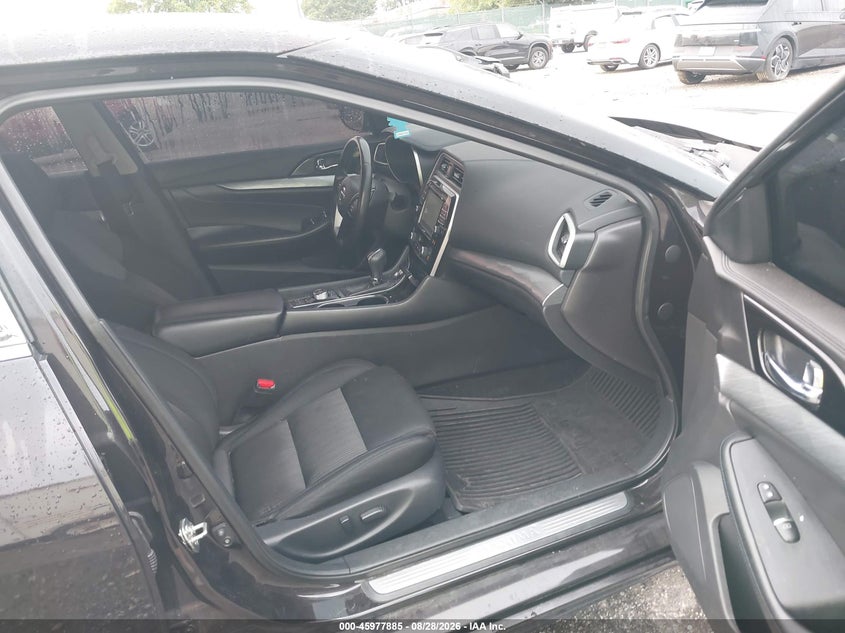 2017 NISSAN MAXIMA auction photo 5