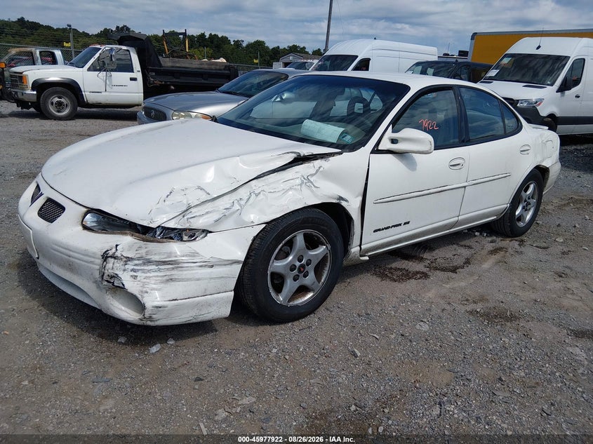 2002 PONTIAC GRAND PRIX auction photo 2