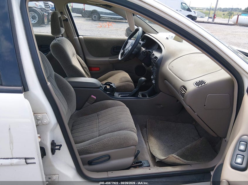 2002 PONTIAC GRAND PRIX auction photo 5