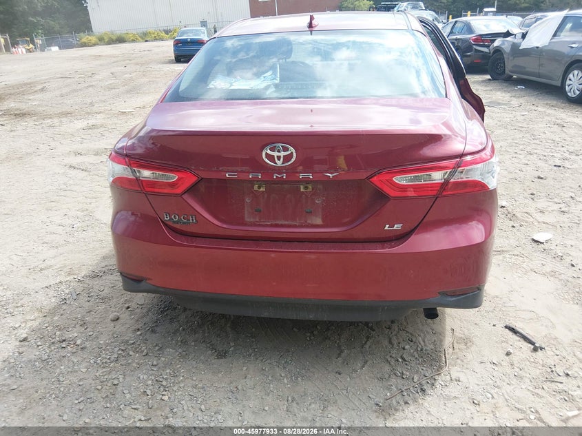 TOYOTA CAMRY - zdjęcie 16