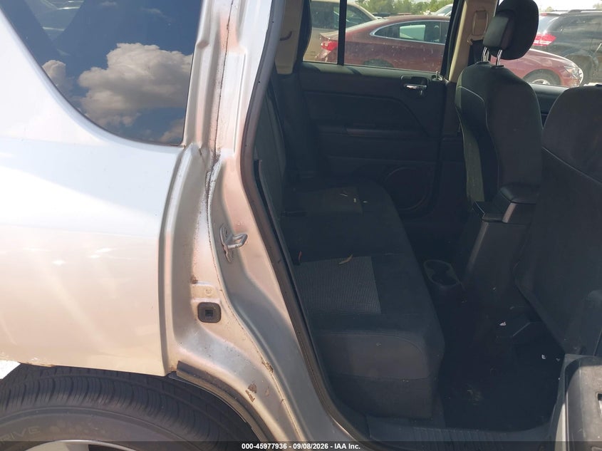 2011 JEEP COMPASS auction photo 8