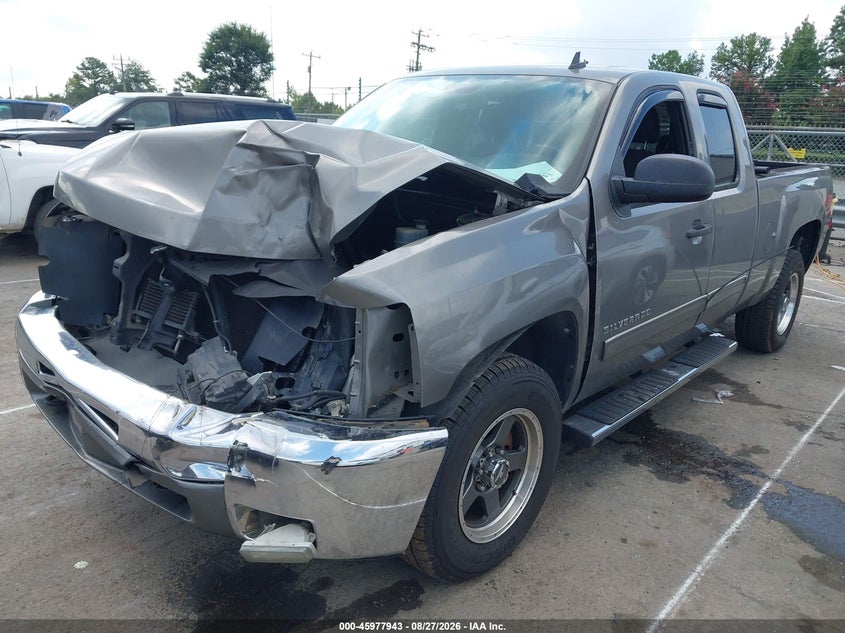 2012 Chevrolet Silverado, Front End, IAAI, VIN 1GCRCSE07CZ239225 — photo 2