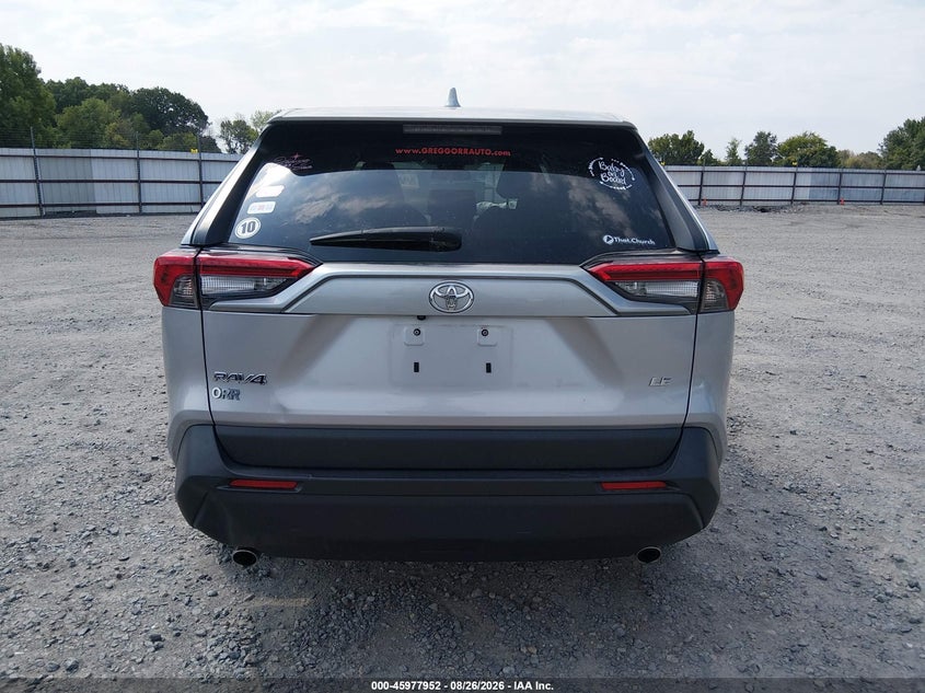 TOYOTA RAV4 - zdjęcie 16