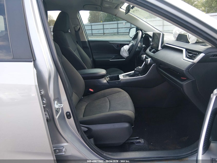 TOYOTA RAV4 - zdjęcie 5