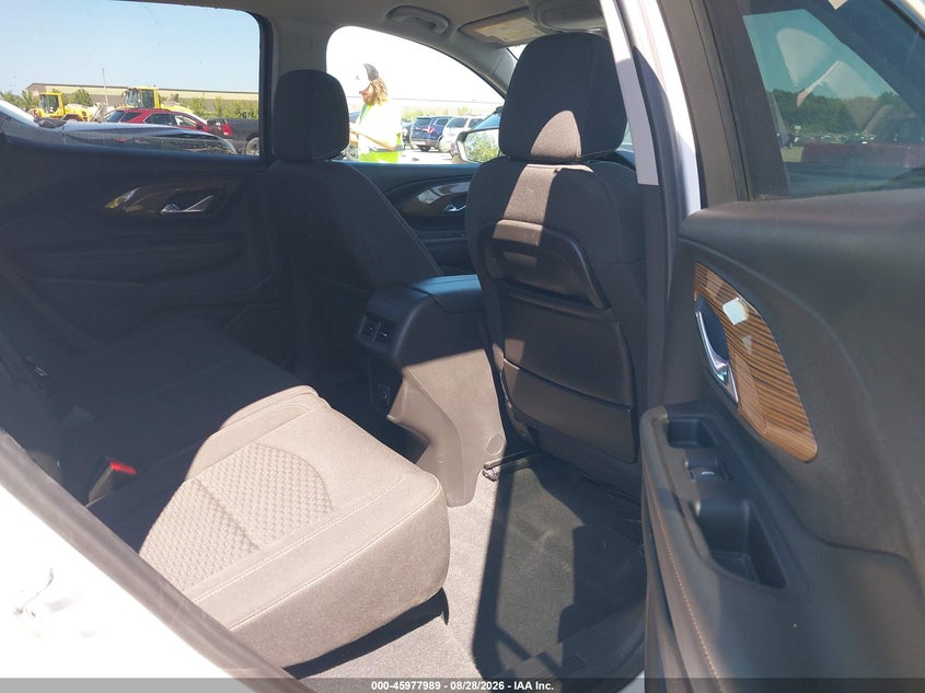 2020 GMC TERRAIN auction photo 8