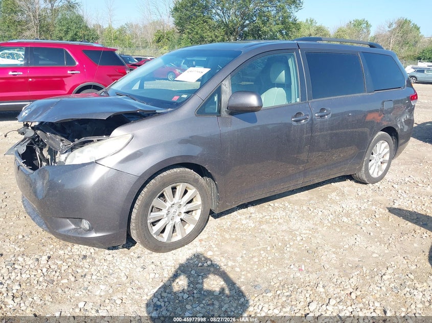 2012 Toyota Sienna, Удар спереду, IAAI, VIN 5TDDK3DCXCS039407 — фото 2