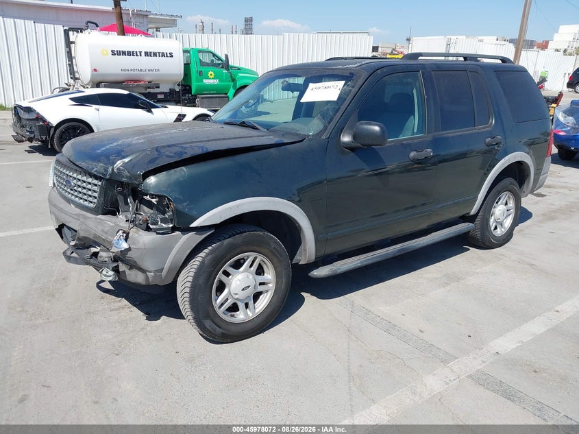 2002 Ford Explorer, Front End, IAAI, VIN 1FMZU62K02ZC85080 — photo 2