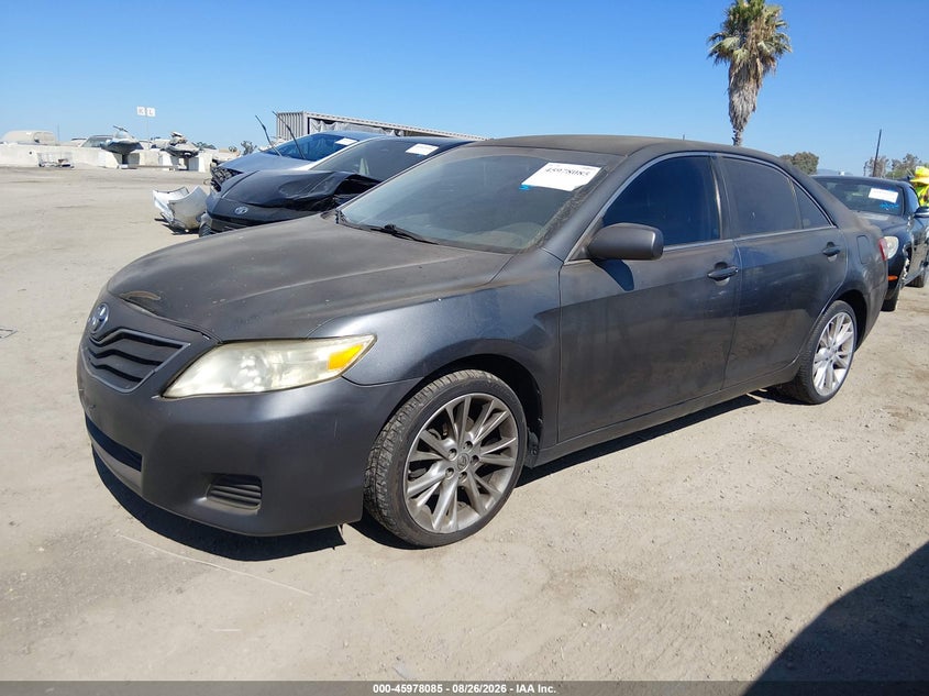 2010 Toyota Camry, Звичайний знос, IAAI, VIN 4T1BF3EK4AU525572 — фото 2