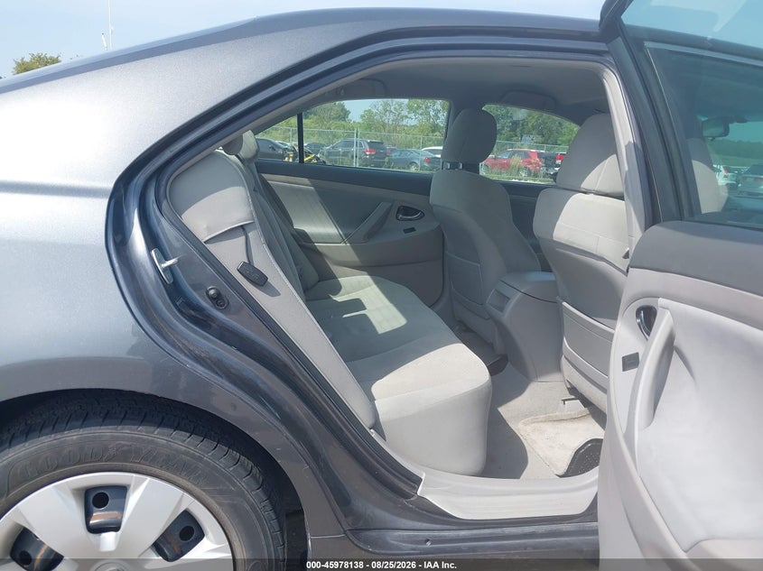 2009 TOYOTA CAMRY auction photo 8
