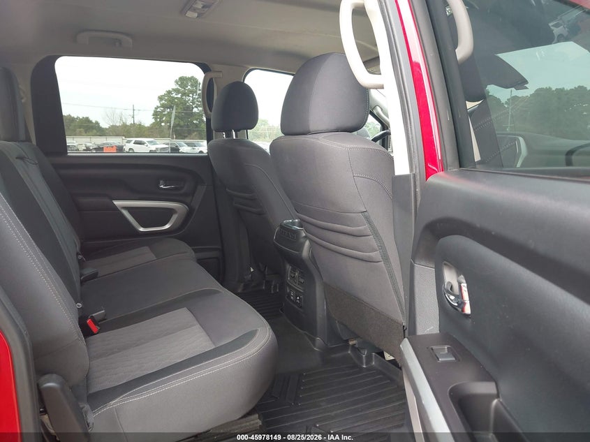 2020 NISSAN TITAN auction photo 8