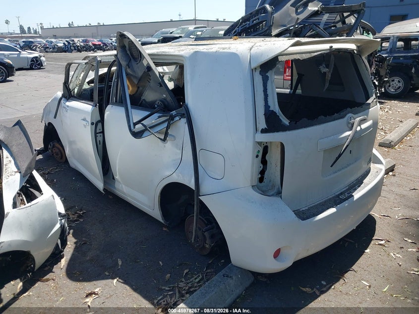 Vin: jtlze4fe8cj021426, lot: 46477507, scion xb 20123