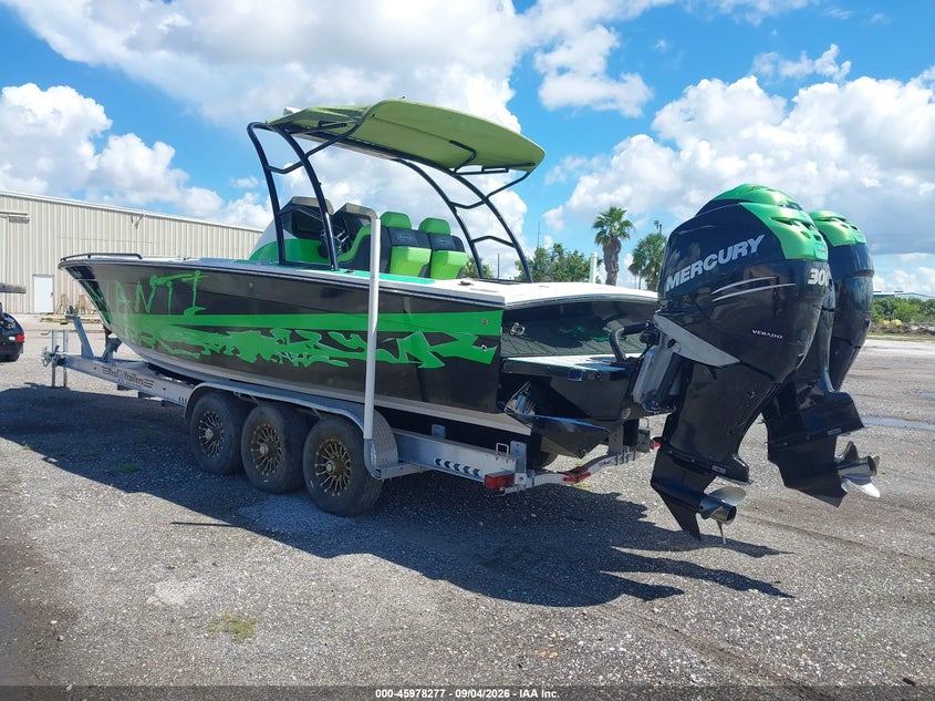 2007 AVANTI 33' auction photo 3