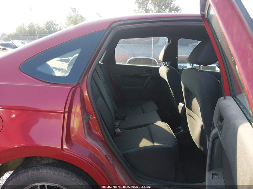 2010 FORD FOCUS auction photo 8