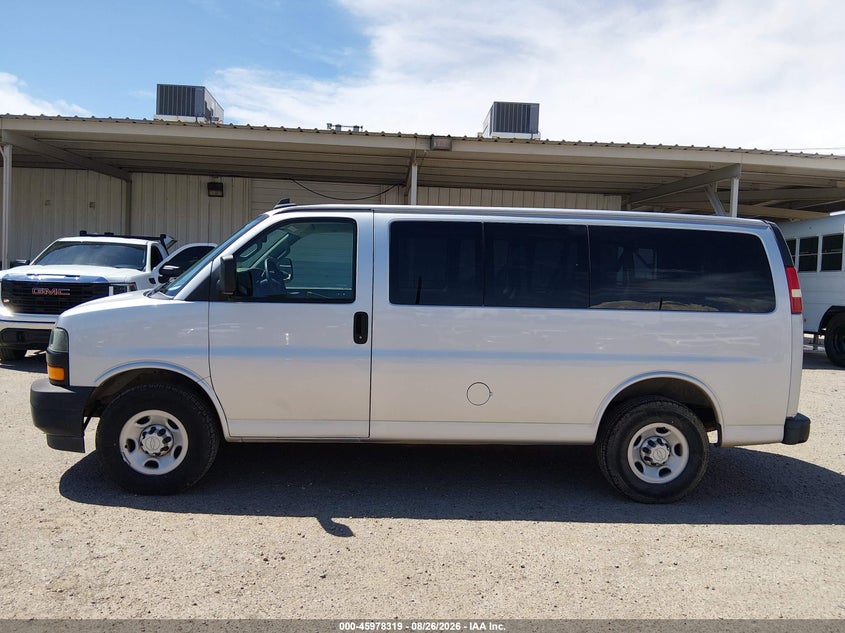 CHEVROLET EXPRESS 2500 2018 VIN 1GAWGEFG9J1272770