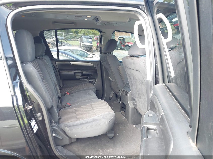 2013 NISSAN ARMADA auction photo 8