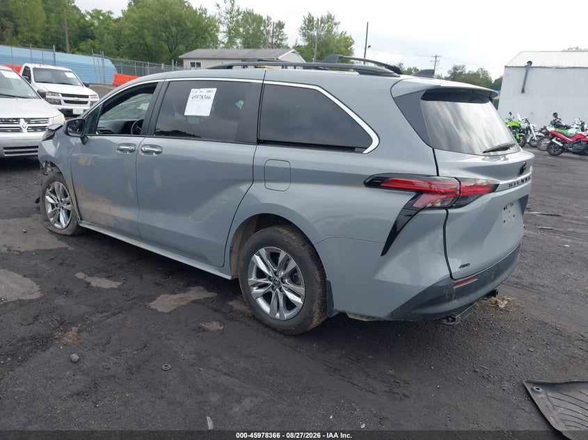 TOYOTA SIENNA - zdjęcie 3