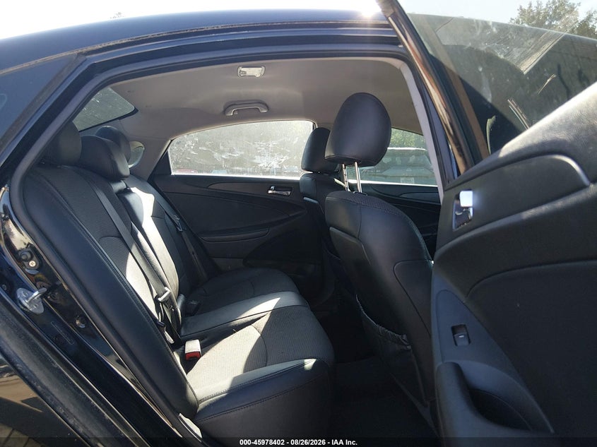 2011 HYUNDAI SONATA auction photo 8