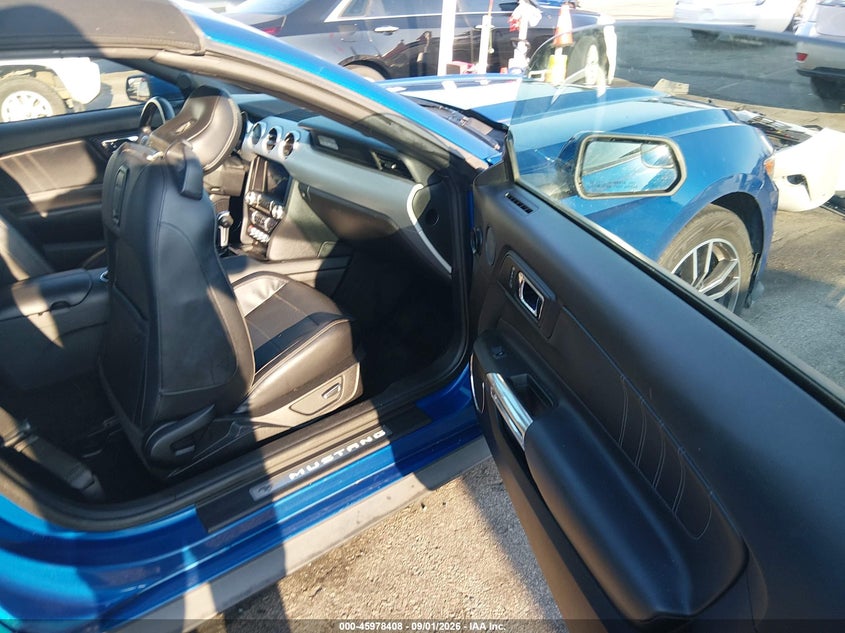 FORD MUSTANG - zdjęcie 5