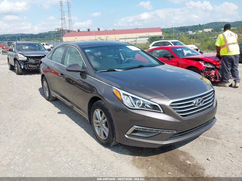 2015 HYUNDAI SONATA auction photo 1