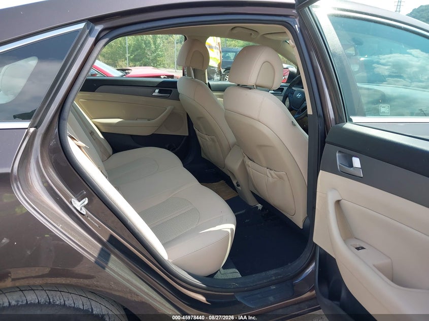 2015 HYUNDAI SONATA auction photo 8