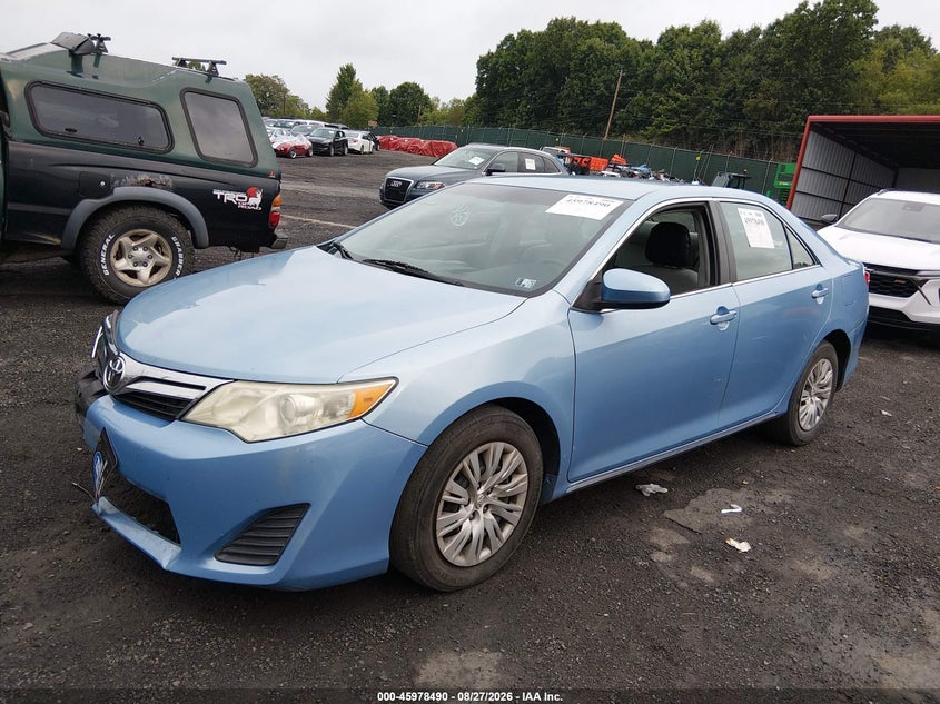 2014 Toyota Camry, Front & Rear, IAAI, VIN 4T1BF1FK5EU738104 — photo 2