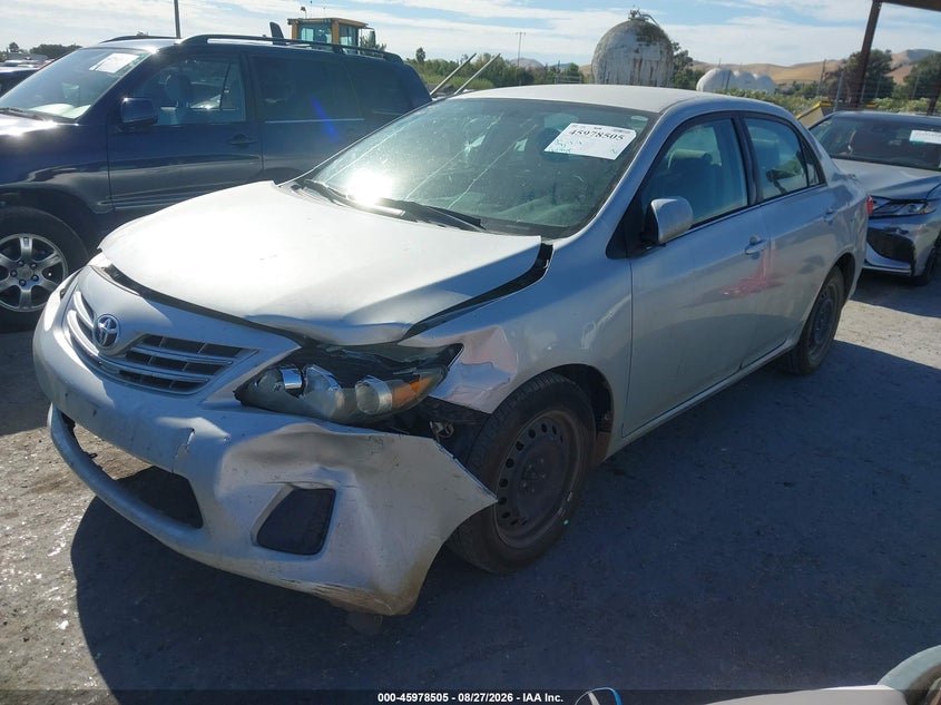 2013 Toyota Corolla, Front End, IAAI, VIN 5YFBU4EE0DP146578 — photo 2