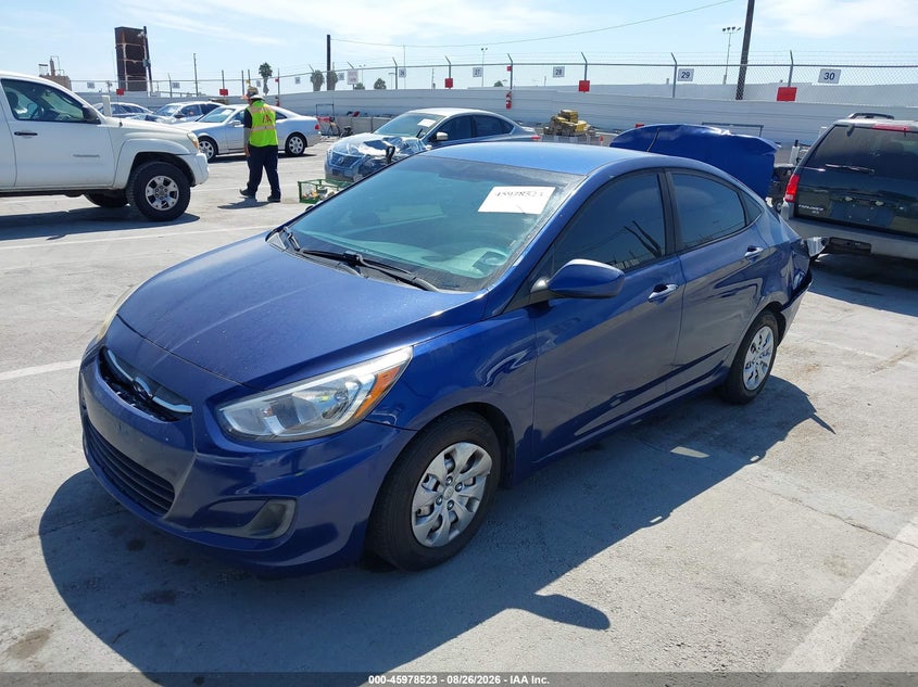 2017 Hyundai Accent, Удар сзади, IAAI, VIN KMHCT4AEXHU168170 — фото 2