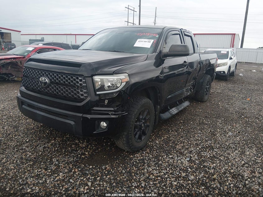TOYOTA TUNDRA - zdjęcie 2