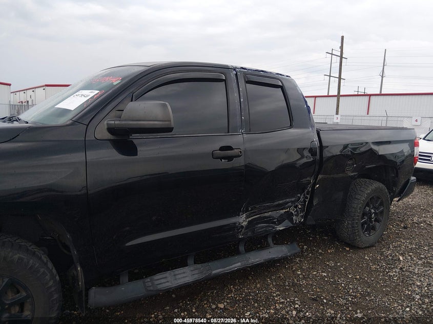 TOYOTA TUNDRA - zdjęcie 6