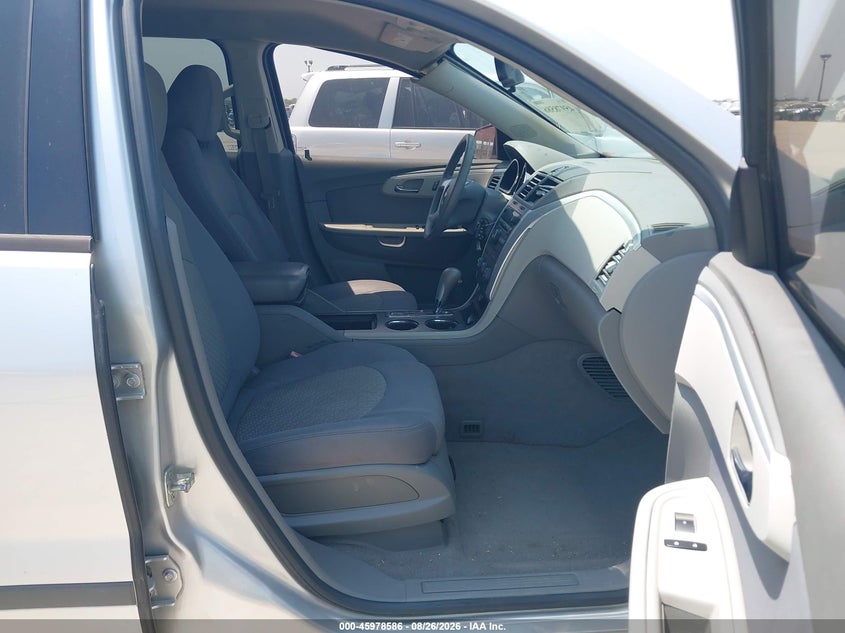 CHEVROLET TRAVERSE 2010 VIN 1GNLREED1AS126618