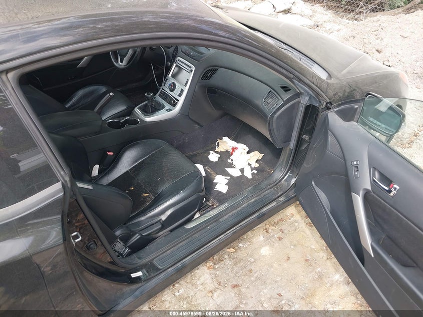 2010 HYUNDAI GENESIS auction photo 5