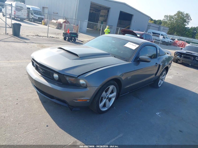 2010 FORD MUSTANG auction photo 2