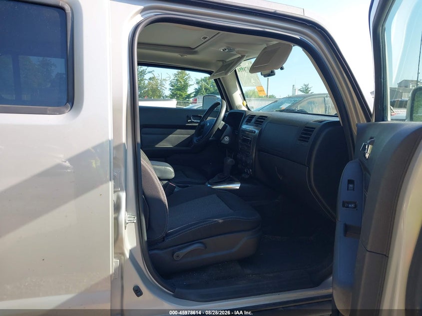 2009 HUMMER H3 SUV auction photo 5