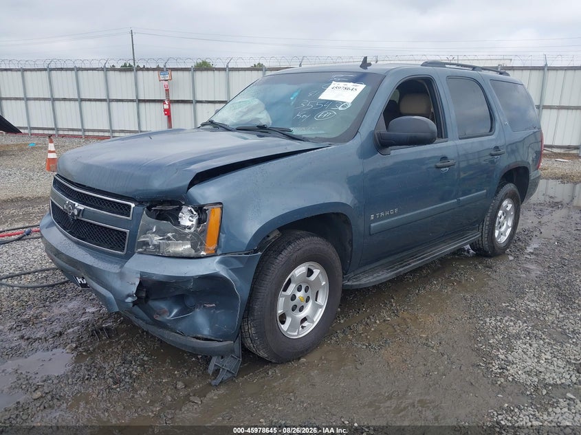 2009 Chevrolet Tahoe, Front End, IAAI, VIN 1GNFC13079J122856 — photo 2
